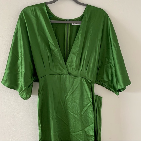 NWT Reformation Hedi Silk Dress in Palm Green - Picture 6 of 12